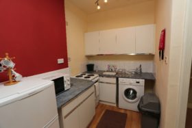 1 bedroom Flat to re...